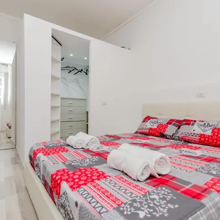 דירה Lugano S&s Home, Moderna E Tranquilla, Vicino Al Centro Di Milano, Con Parcheggio Gratuito Esterno