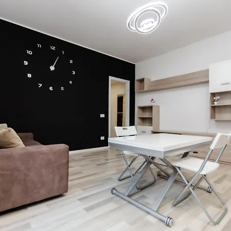 Διαμέρισμα Lugano S&s Home, Moderna E Tranquilla, Vicino Al Centro Di Milano, Con Parcheggio Gratuito Esterno