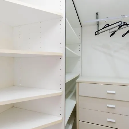 Lugano S&s Home, Moderna E Tranquilla, Vicino Al Centro Di Milano, Con Parcheggio Gratuito Esterno Μιλάνο