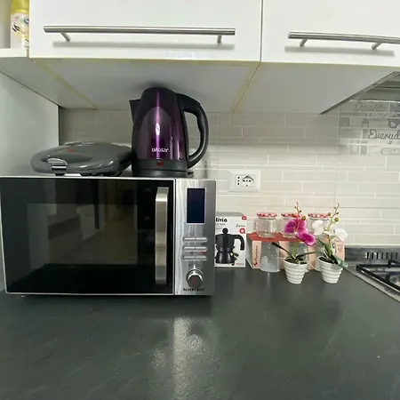 Lugano S&s Home, Moderna E Tranquilla, Vicino Al Centro Di Milano, Con Parcheggio Gratuito Esterno * מילאנו