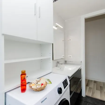 Διαμέρισμα Lugano S&s Home, Moderna E Tranquilla, Vicino Al Centro Di Milano, Con Parcheggio Gratuito Esterno Μιλάνο