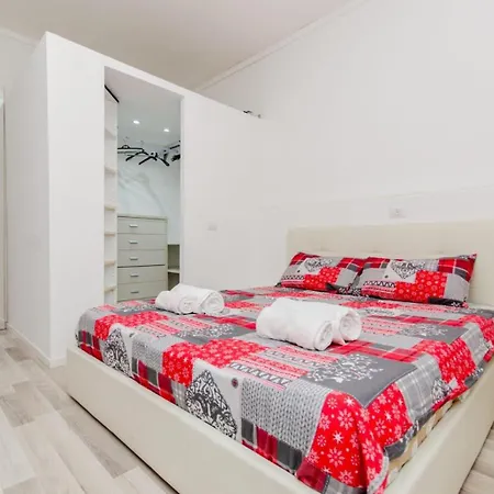 Lugano S&s Home, Moderna E Tranquilla, Vicino Al Centro Di Milano, Con Parcheggio Gratuito Esterno Apartamento Milán