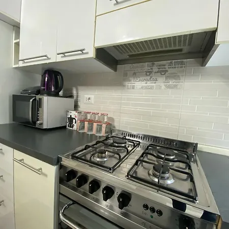 Apartamento Lugano S&s Home, Moderna E Tranquilla, Vicino Al Centro Di Milano, Con Parcheggio Gratuito Esterno Milán