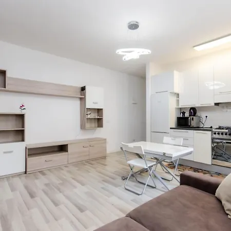 Lugano S&s Home, Moderna E Tranquilla, Vicino Al Centro Di Milano, Con Parcheggio Gratuito Esterno Milán