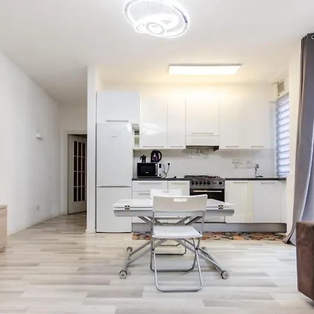 Apartamento Lugano S&s Home, Moderna E Tranquilla, Vicino Al Centro Di Milano, Con Parcheggio Gratuito Esterno