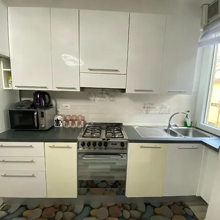 Lugano S&s Home, Moderna E Tranquilla, Vicino Al Centro Di Milano, Con Parcheggio Gratuito Esterno Apartamento Milán
